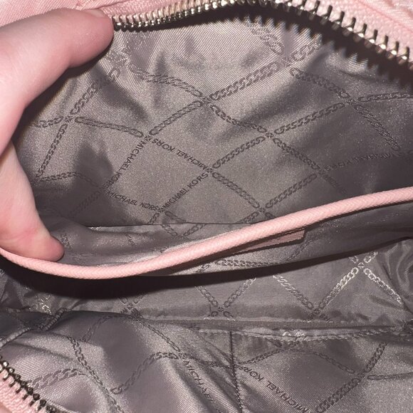 Michael Kors Jet Set Charm Nylon Large Crossbody Purse in Powder Blush Pink - Picture 8 of 10